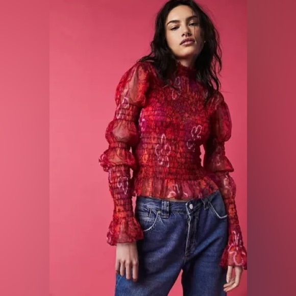 Free People “Hello There Top” NEW Smocked Mesh Crop Top Size Large - Picture 6 of 13